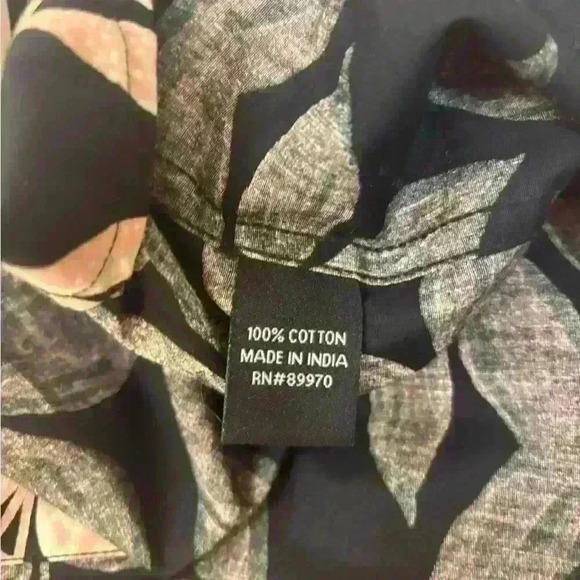 NWT Eighth Avenue Pink & Black Tropical Button Down with Flip Cuffs Size Large - Picture 7 of 7